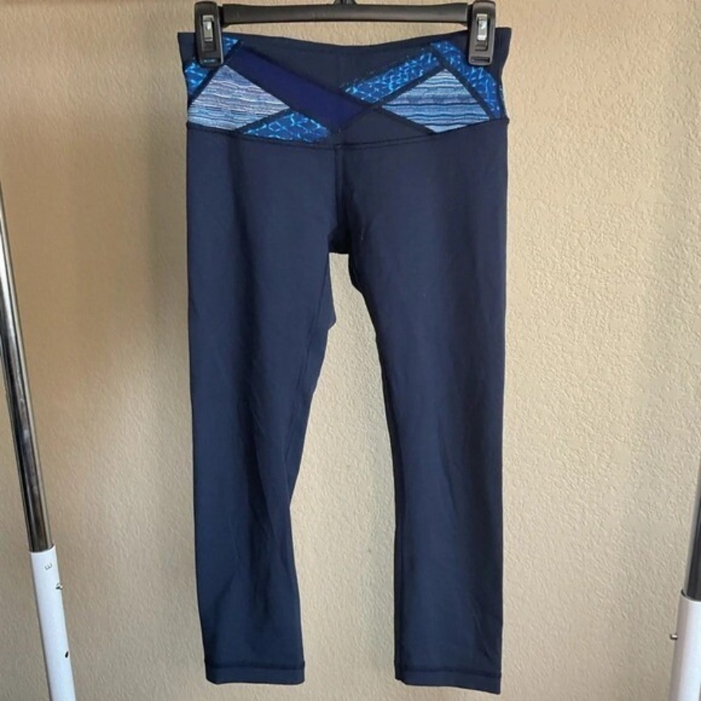 Lululemon Womens 4‎ Wunder Under Cropped pant Leggings